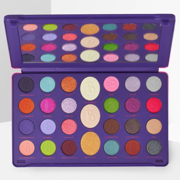 ๐ $23 - Makeup Revolution BRATZ Eyeshadow Palette w/mirror - Picture 8 of 12